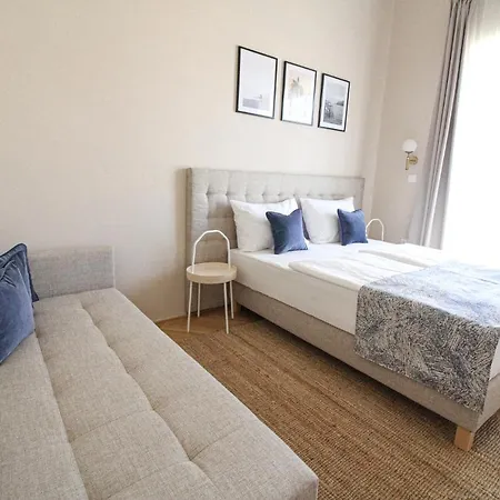 Platan Konukevi Siofok